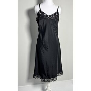 Vtg Wonder Maid Full Slip Black Nylon Blend Non Cling Sz 34 USA‎ Hollywood Glam